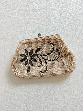 Pearl Beaded Floral Evening Clutch - Cream